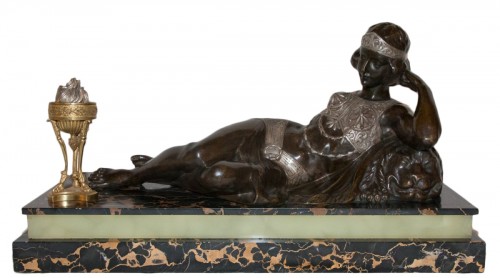 Odalisque en bronze époque Art Déco - Claude MIRVAL