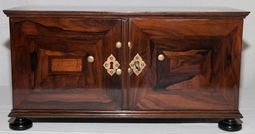 Mobilier Cabinet & Coffre - Cabinet de voyage Flamand du XVIIIe siècle