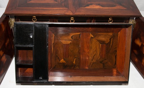 XVIIIe siècle - Cabinet de voyage Flamand du XVIIIe siècle