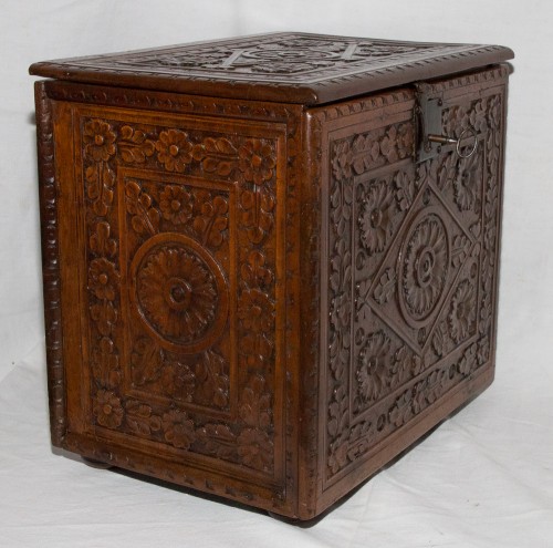 Antiquités - Petit cabinet de voyage Espagne Epoque XVIIe siècle
