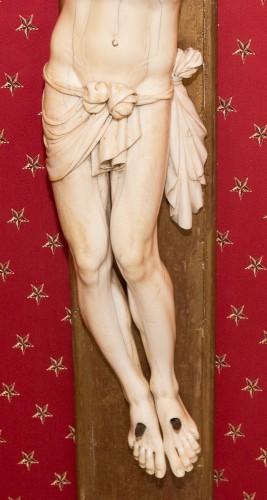 Grand Christ en ivoire époque Régence début XVIIIe siècle - Régence