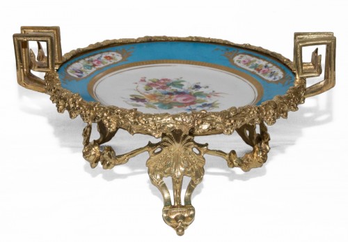 Coupe en porcelaine de Sèvres, année 1837