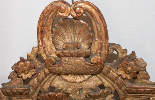 Antiquités - Miroir en bois sculpté et doré Époque Régence