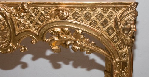 Régence - Console en bois sculpté et doré époque Régence