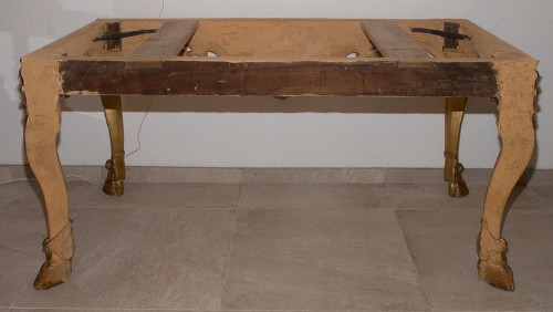 Antiquités - Console en bois sculpté et doré époque Régence