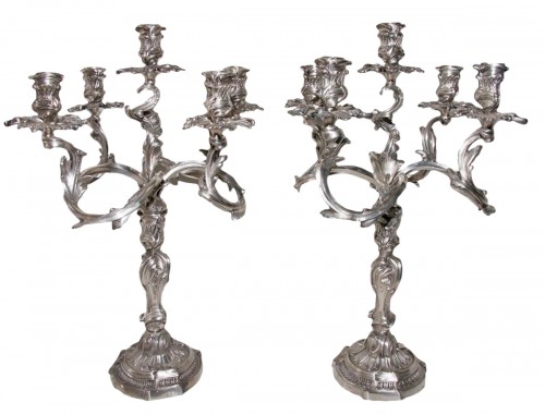 Paire de chandeliers en bronze argentés signé MORLOT