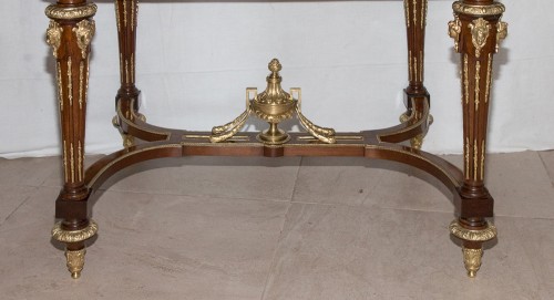 Antiquités - Table de milieu en marqueterie époque Napoléon III