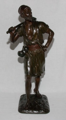Sculpture Sculpture en Bronze - Le porteur d’eau - Marcel DEBUT (1864-1933)