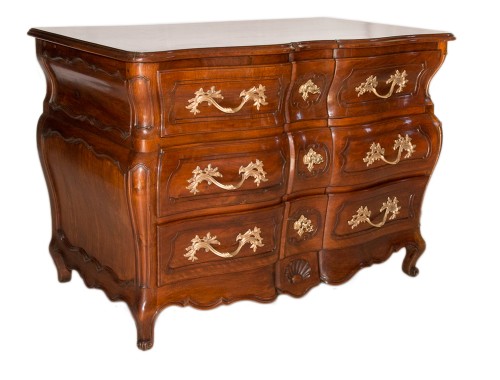 Commode Bordelaise en noyer époque Louis XV - Mobilier Style Louis XV