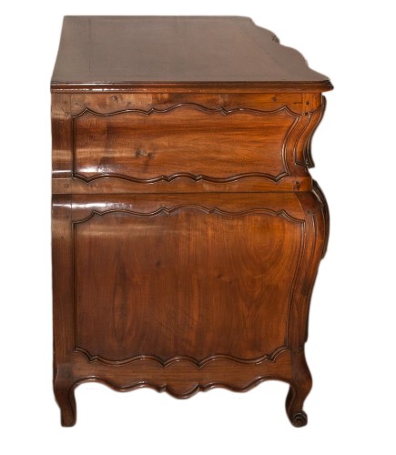 Mobilier Commode - Commode Bordelaise en noyer époque Louis XV