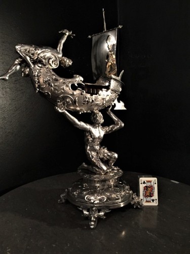 Surtout de table en métal argenté, fin XIXe siècle - Argenterie et Arts de la table Style Napoléon III