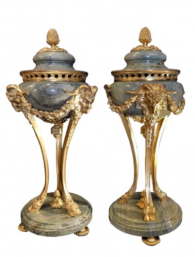 Large pair of cassolette in athenian