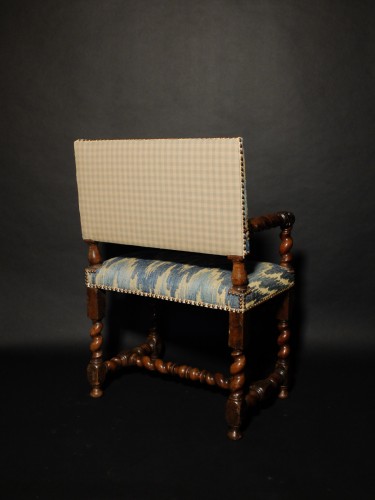Chaise à bras d'époque Louis XIII aux mufles de lion - Sièges Style Louis XIII