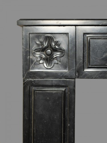 Louis XVI - Louis XVI period fireplace in black marble 