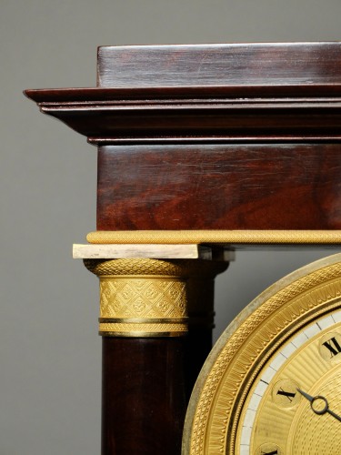 Empire regulator clock in mahogany - Early 19th century  - 