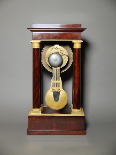 Antiquités - Empire regulator clock in mahogany - Early 19th century 