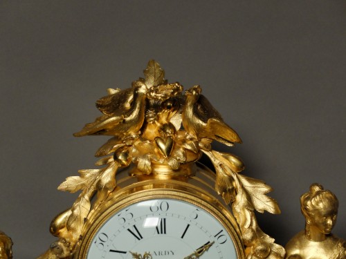 Antiquités - Pendule d'époque Louis XVI à l'allégorie du mariage