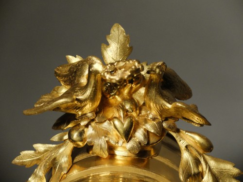 Antiquités - Louis XVI period clock with the allegory of marriage 
