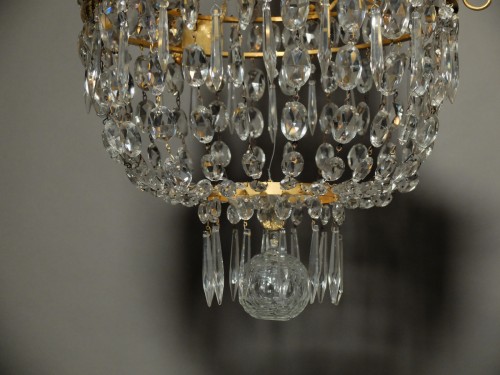 19th century - Chandelier of basket form in gilded bronze and crystal