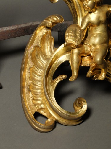 Antiquités - Paire de chenets allégoriques d'époque Louis XV