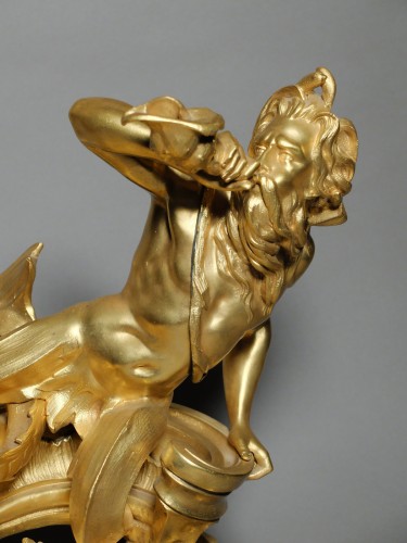 Antiquités - Paire de feux aux tritons d'après le modèle conservé au Louvre