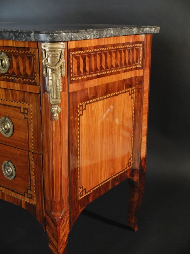 XVIIIe siècle - Commode d'époque Transition estampillée J.G.T. SAR