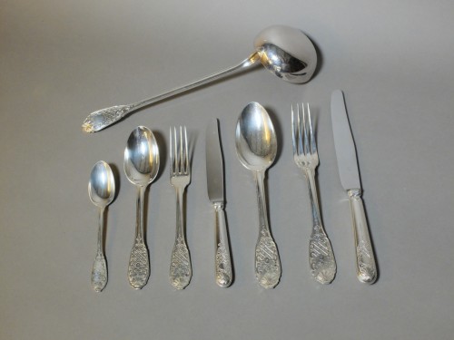 Christofle & Cardeilhac - Ménagère de 85 pièces en argent massif modèle dit "Royal ciselé" - Argenterie et Arts de la table Style Années 50-60