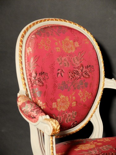 XVIIIe siècle - Suite de quatre fauteuils d'époque Louis XVI