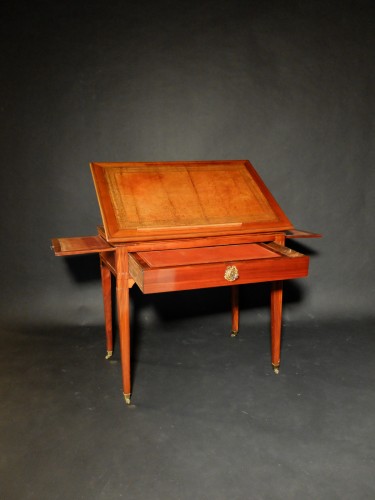 Mobilier Table & Guéridon - Table d'architecte dite à la Tronchin estampillée Vassou
