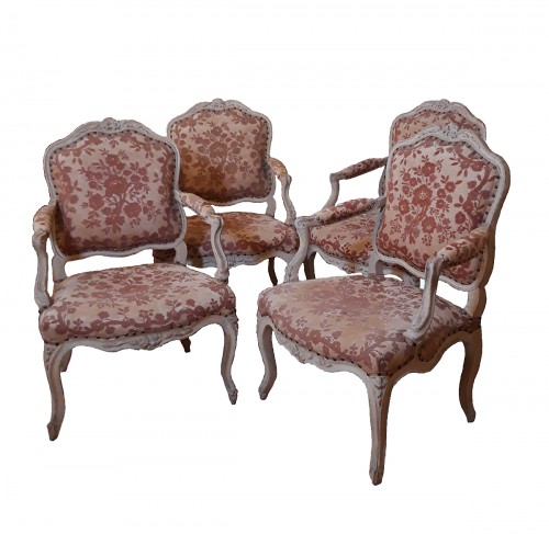 Suite de 4 fauteuils à la Reine d'époque Louis XV
