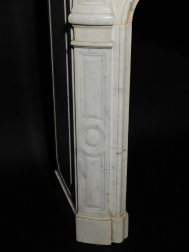 19th century - Rocaille fireplace In Carrara marble 