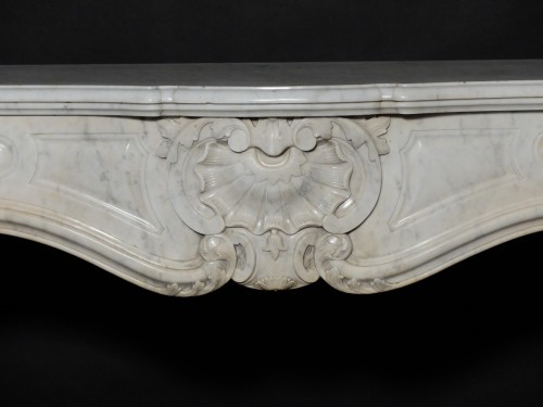 Rocaille fireplace In Carrara marble  - Napoléon III