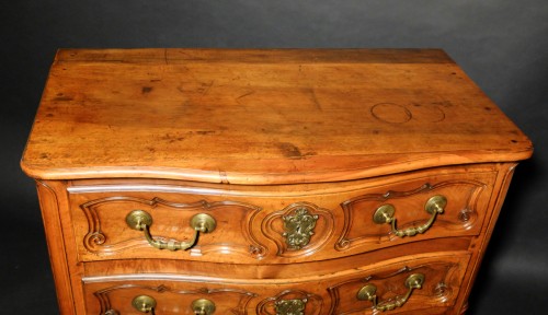 Louis XV - Commode sauteuse provençale - Nîmes XVIIIe siècle