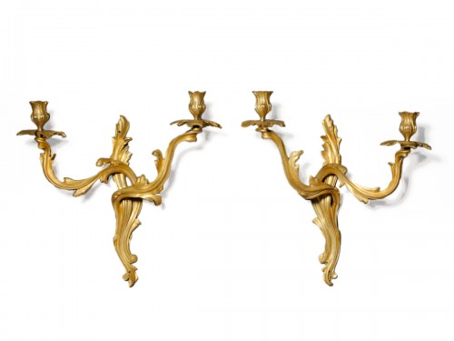 Paire d'appliques Louis XV en bronze doré