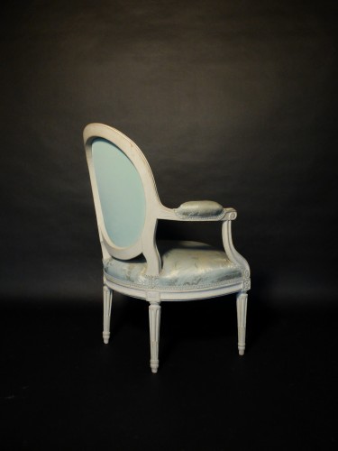 Paire de fauteuils Louis XVI estampillés PLUVINET - Sièges Style Louis XVI