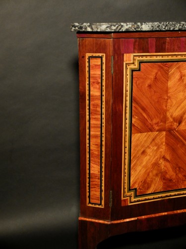 Encoignure d'époque Louis XVI - Mobilier Style Louis XVI
