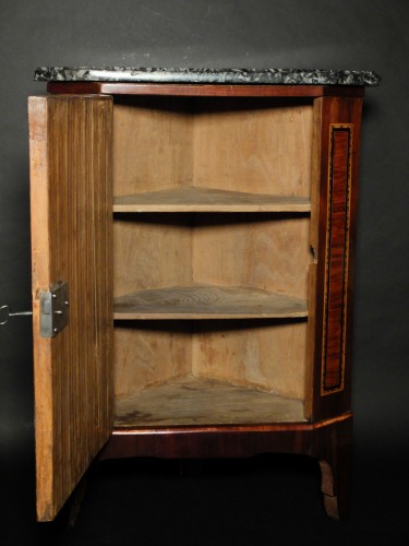 Encoignure d'époque Louis XVI - Antiquités Olivier Alberteau