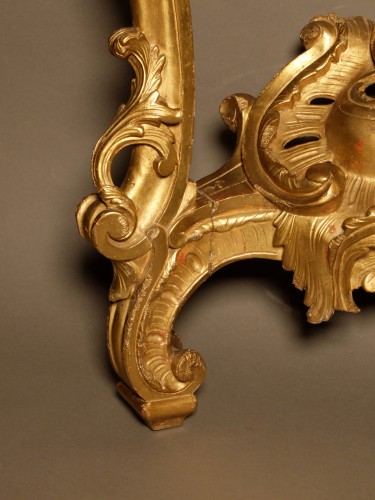 Antiquités - Louis XV period console in gilded wood 