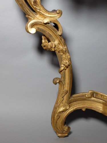 Louis XV period dragon console  - 