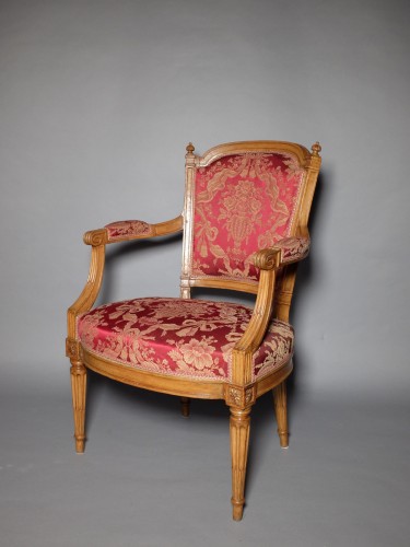 Pair of Louis XVI period lyonnais armchairs  - Seating Style Louis XVI