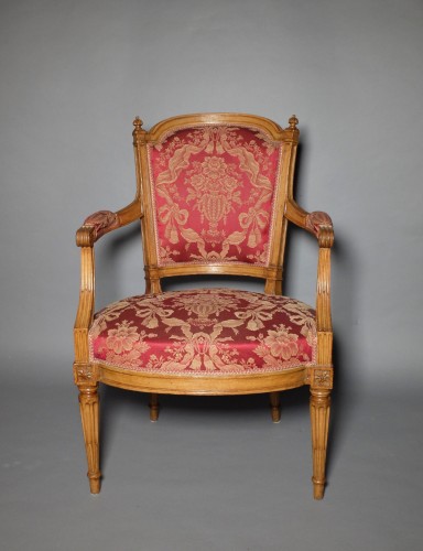Seating  - Pair of Louis XVI period lyonnais armchairs 