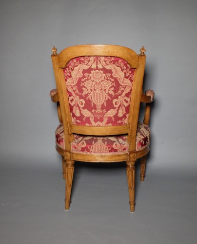 18th century - Pair of Louis XVI period lyonnais armchairs 
