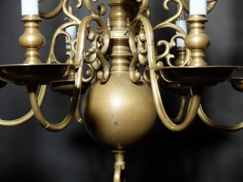 Lighting  - Dutch 12 lights chandelier 