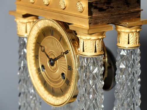 Restauration - Charles X - Charles X clock in bronze and crystal 