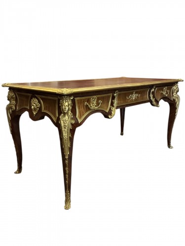Bureau plat with espagnolettes model by Charles Cressent -Late 19th century
