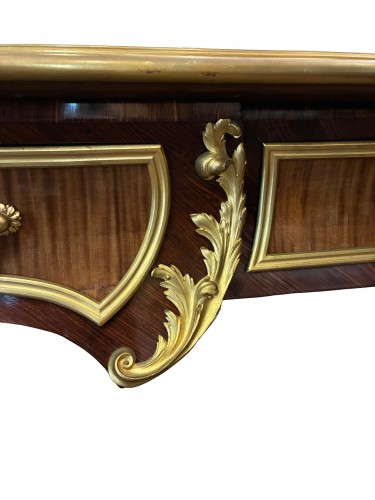 Bureau plat with espagnolettes model by Charles Cressent -Late 19th century - Napoléon III