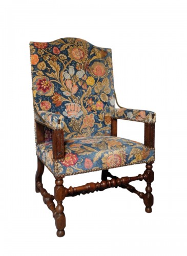 Louis XIII period rack and pinion armchair 