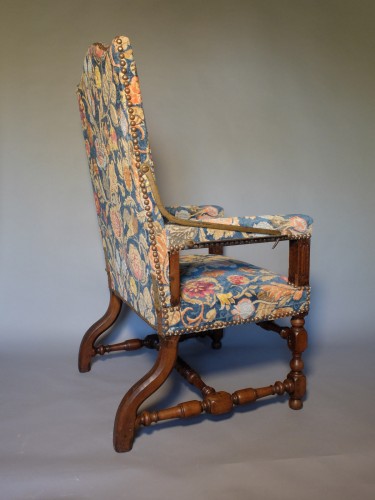 Louis XIII period rack and pinion armchair  - Seating Style Louis XIII