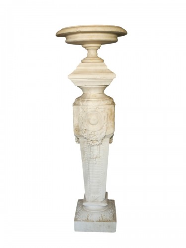 Marble garden sheath topped with a cup 