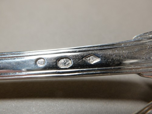 19th century - Set of 12 solid silver cutlery, filet model, hallmarked with the 1st rooste